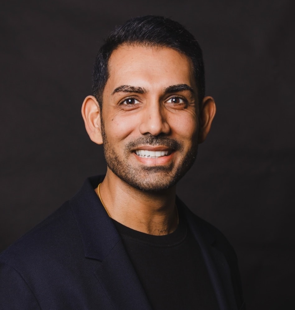 Himal Makwana headshot